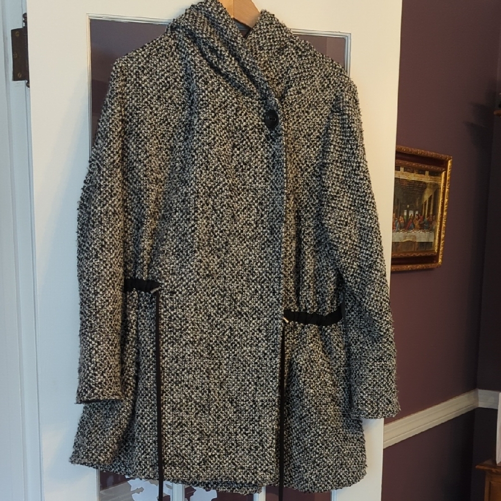 Free People Black and White Textured Cape Jacket Size Small